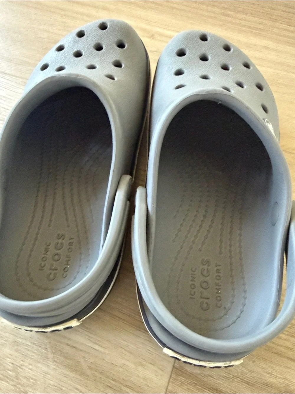 CROCS comfortable gray